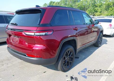 2024 Jeep Grand Cherokee Altitude 4X4 из США, поврежденный, VIN 1C4RJHAG4R8939374